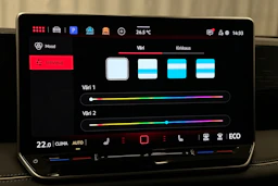 oranssi Volkswagen Tiguan 2025 kuva 29.