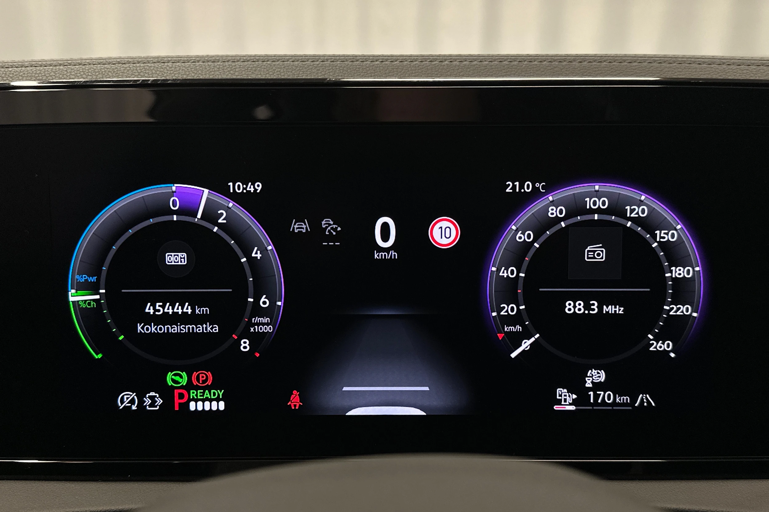 punainen Volkswagen Tiguan 2025 kuva 13.