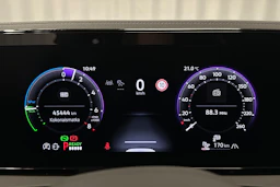 punainen Volkswagen Tiguan 2025 kuva 13.