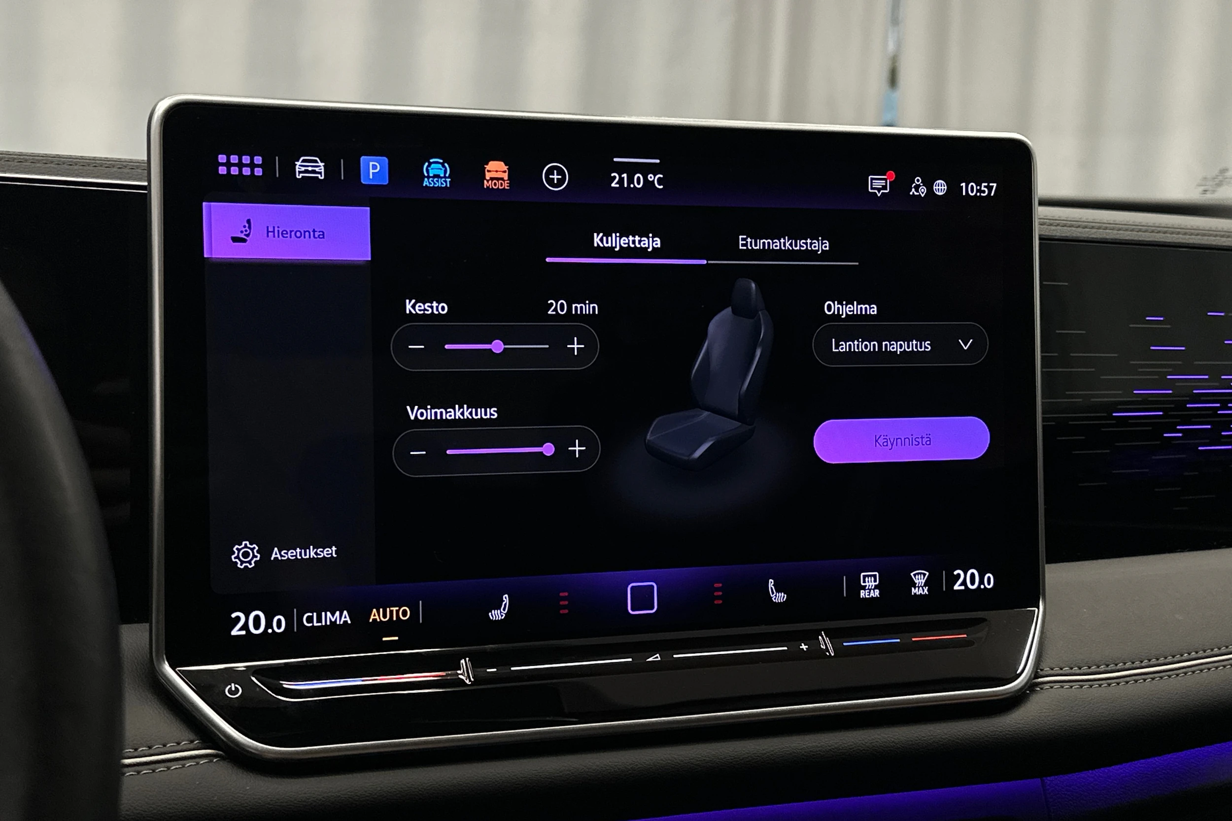 punainen Volkswagen Tiguan 2025 kuva 33.