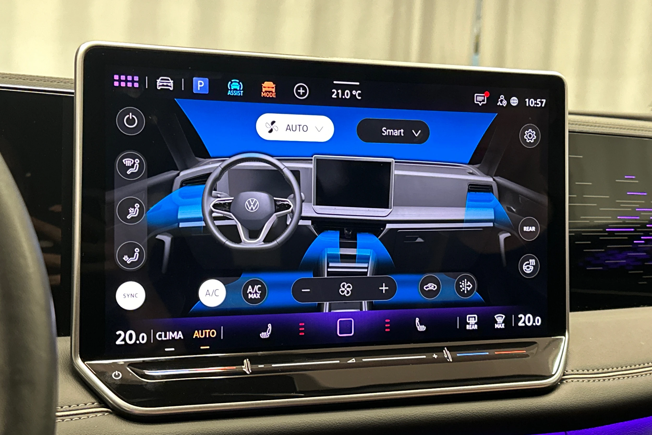 punainen Volkswagen Tiguan 2025 kuva 34.