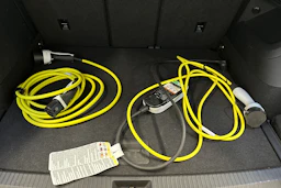 punainen Volkswagen Tiguan 2025 kuva 41.