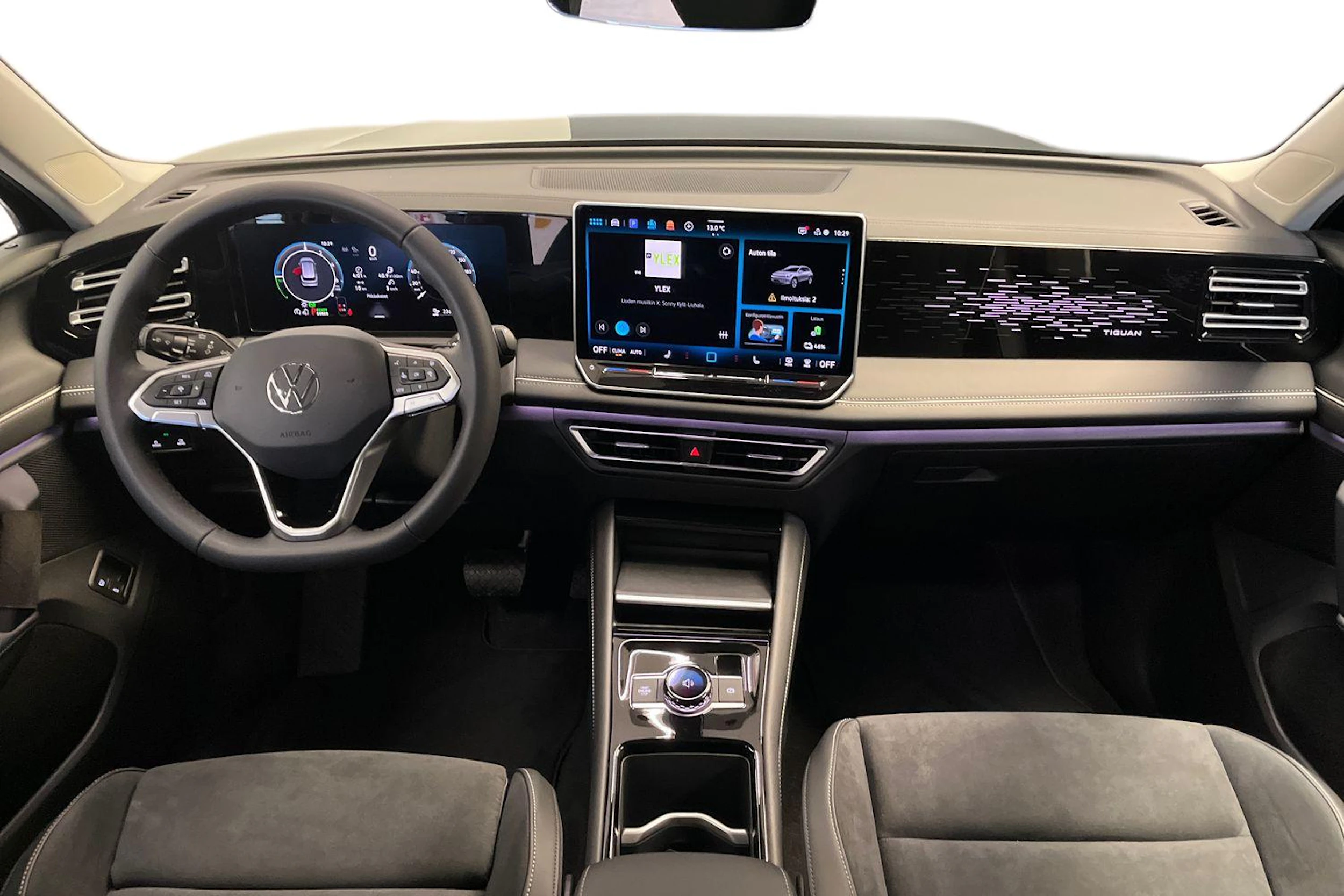 musta Volkswagen Tiguan 2025 kuva 7.