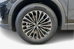 musta Volkswagen Tiguan 2025 kuva 9.