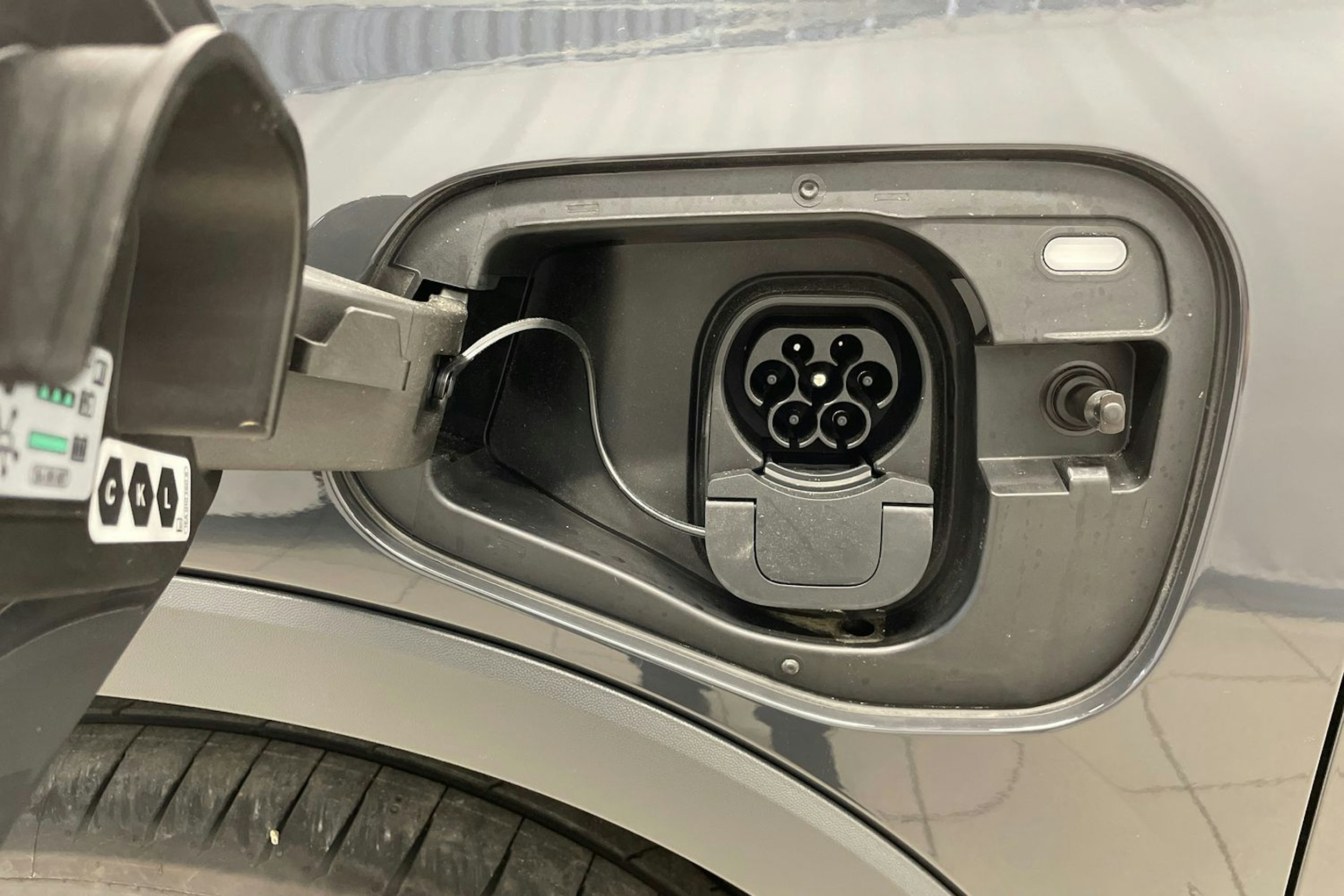 oranssi Volkswagen Tiguan 2025 kuva 10.