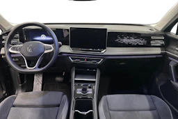 harmaa Volkswagen Tiguan 2025 kuva 7.