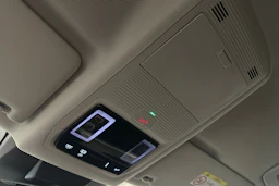 harmaa Volkswagen Tiguan 2025 kuva 32.