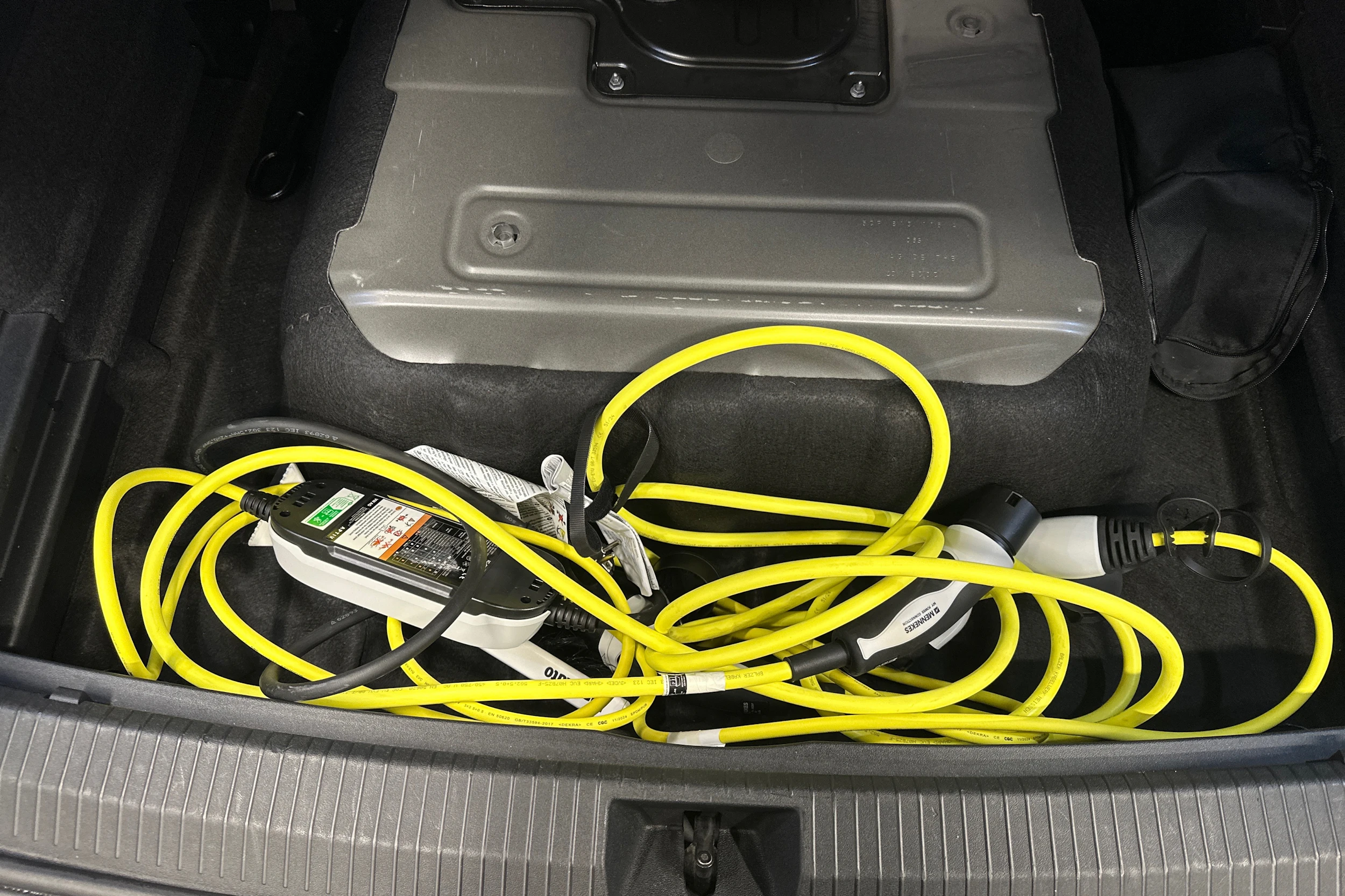 harmaa Volkswagen Tiguan 2025 kuva 35.