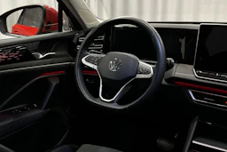 punainen Volkswagen Tiguan 2025 kuva 21.