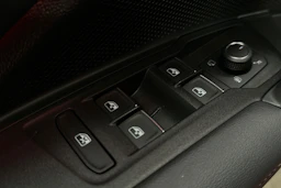 punainen Volkswagen Tiguan 2025 kuva 25.