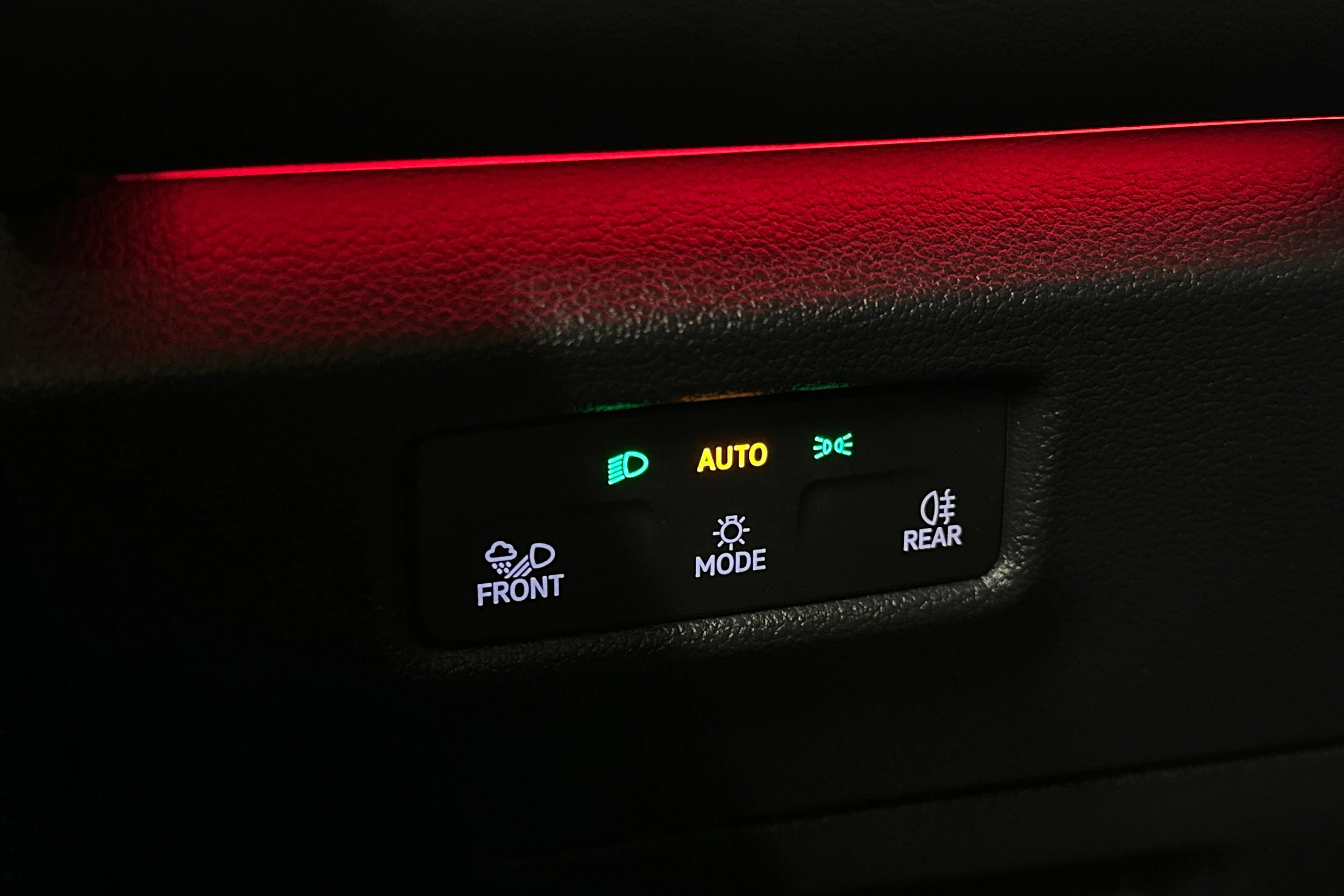 punainen Volkswagen Tiguan 2025 kuva 27.