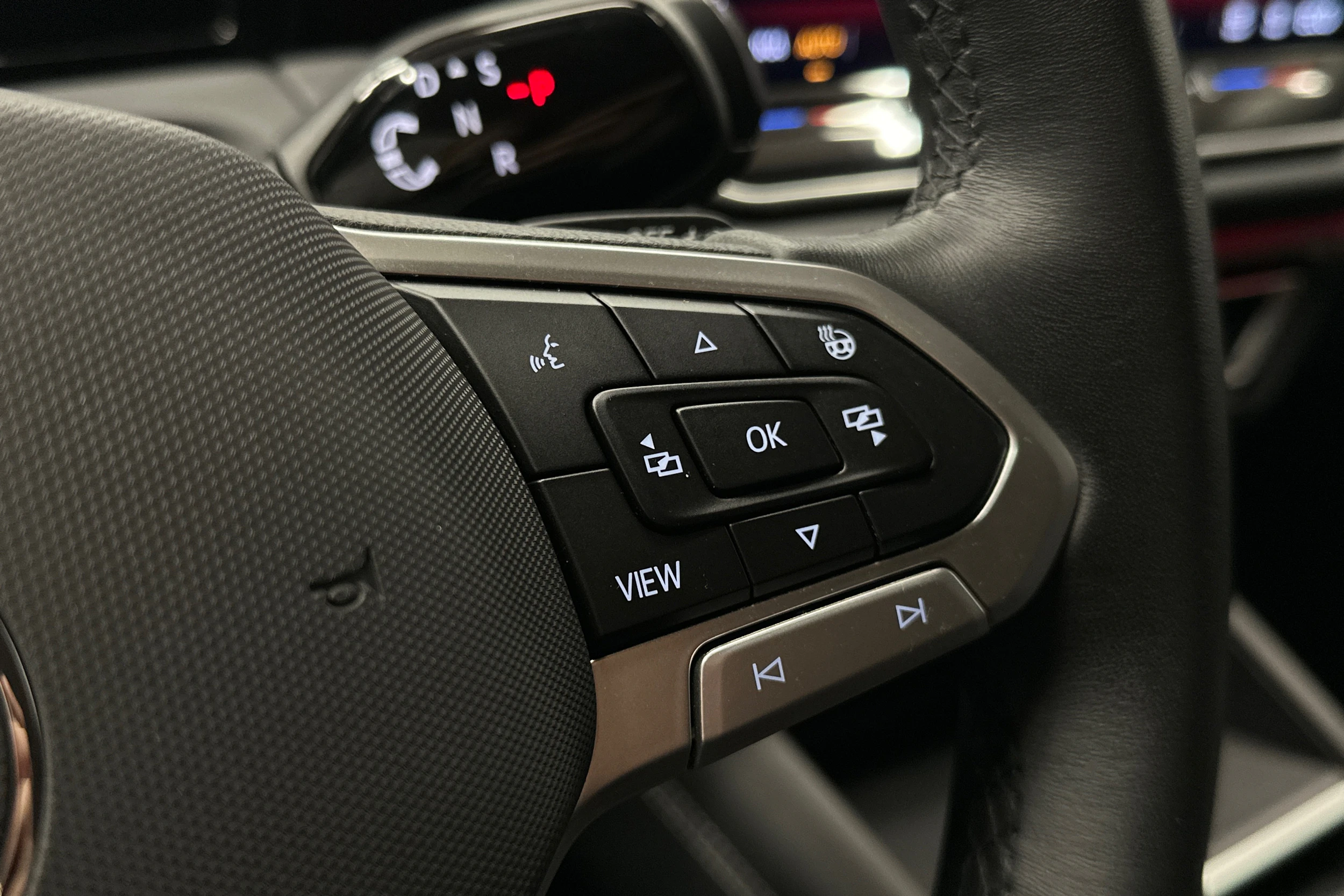punainen Volkswagen Tiguan 2025 kuva 29.