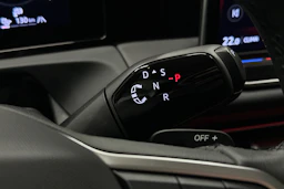 punainen Volkswagen Tiguan 2025 kuva 32.