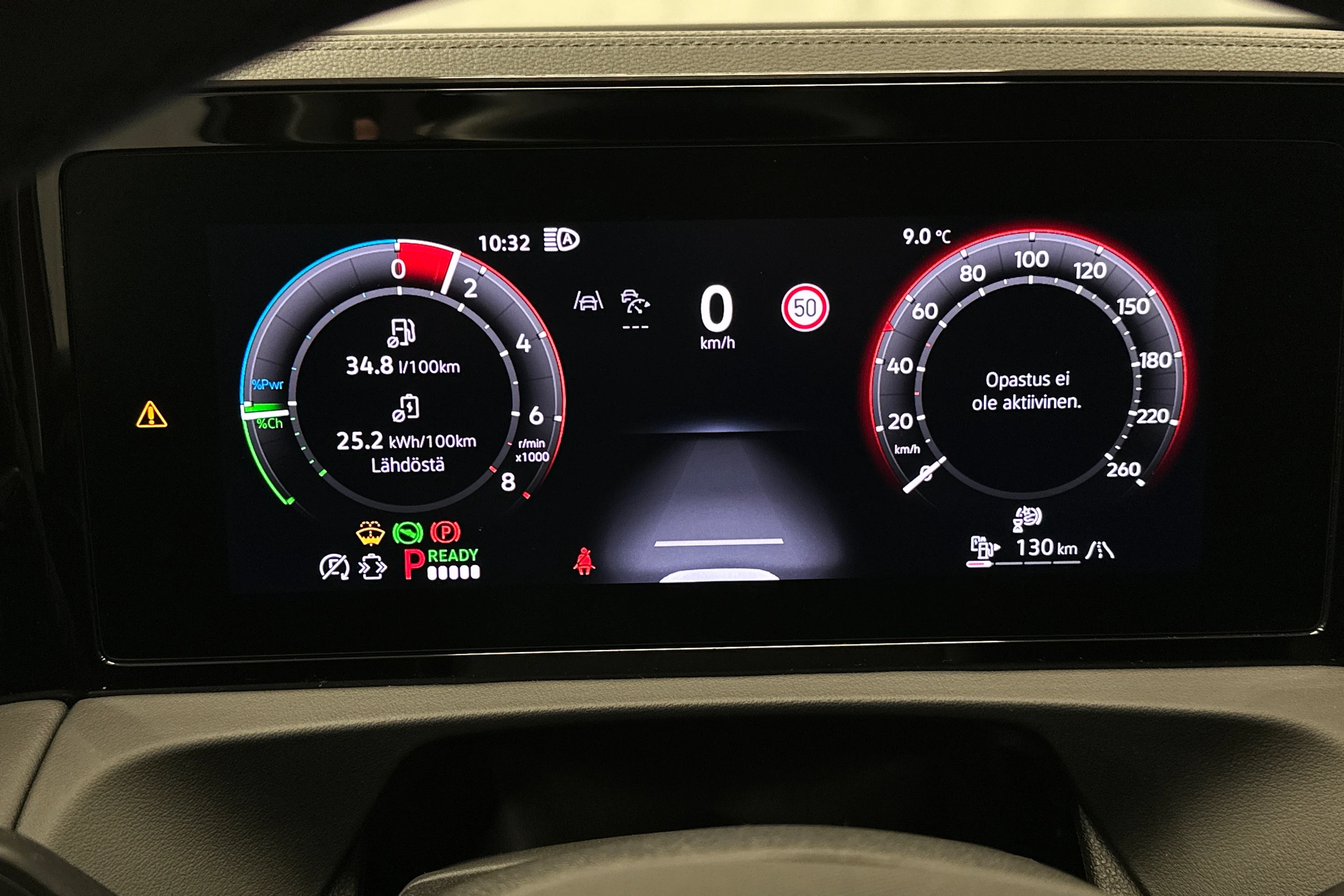 punainen Volkswagen Tiguan 2025 kuva 42.