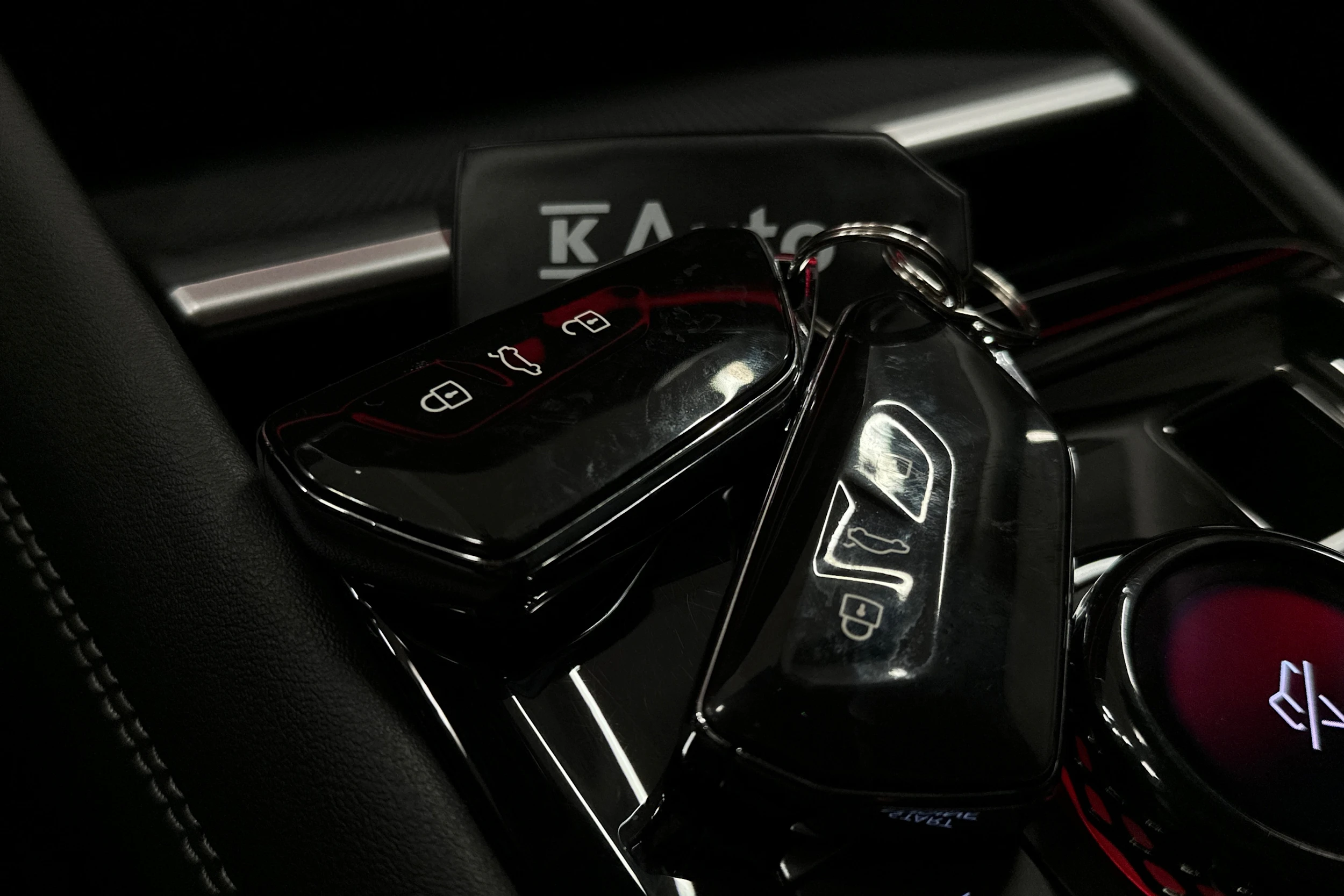 punainen Volkswagen Tiguan 2025 kuva 44.