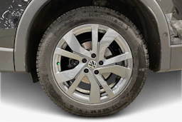 musta Volkswagen Tiguan 2025 kuva 9.