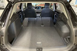 musta Volkswagen Tiguan 2025 kuva 12.