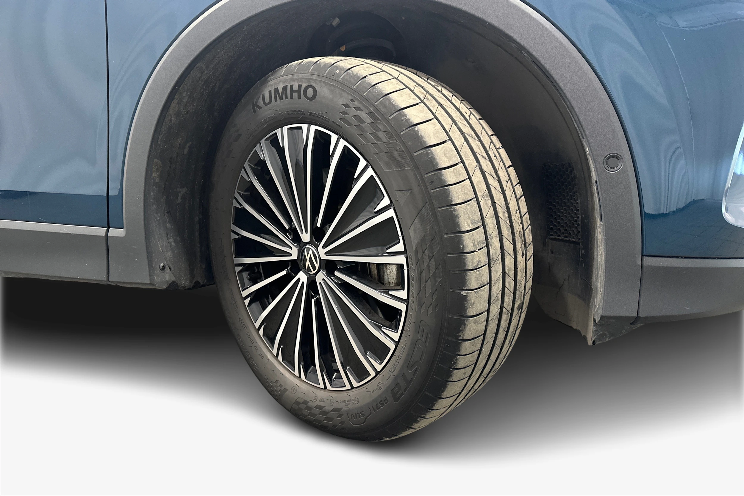 sininen Volkswagen Tiguan 2025 kuva 9.