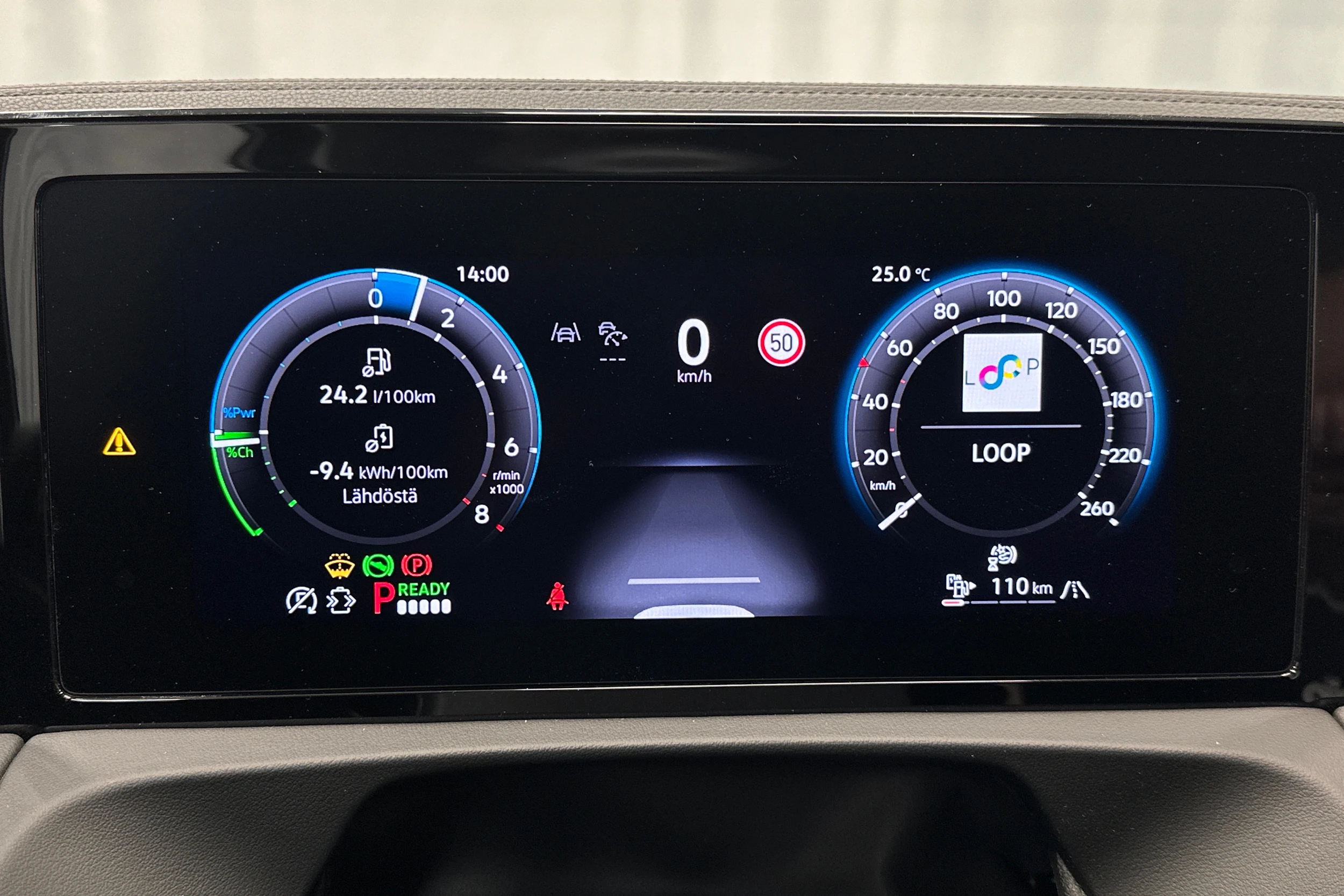 sininen Volkswagen Tiguan 2025 kuva 13.