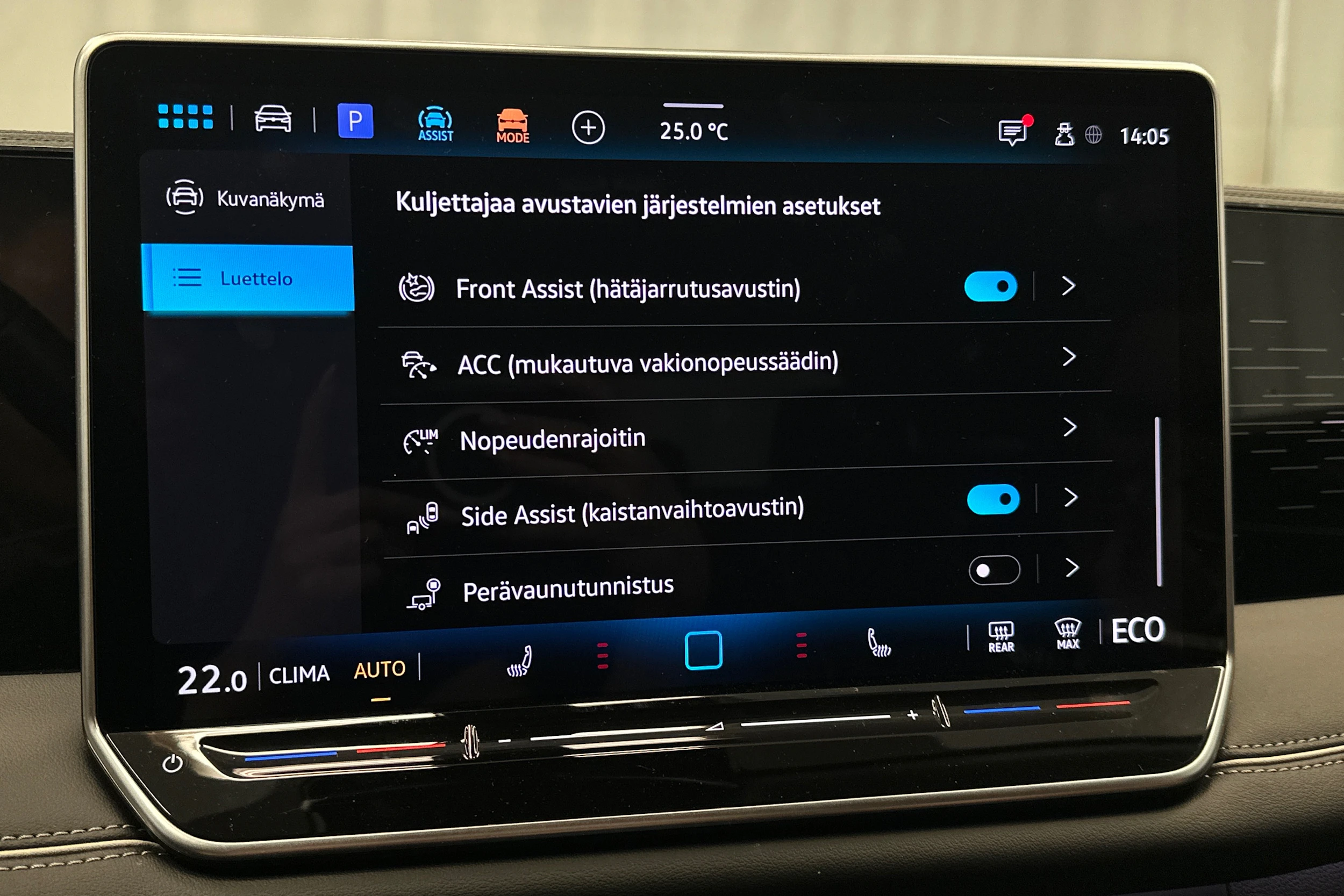 sininen Volkswagen Tiguan 2025 kuva 28.