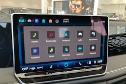 harmaa Volkswagen Tiguan 2025 kuva 15.