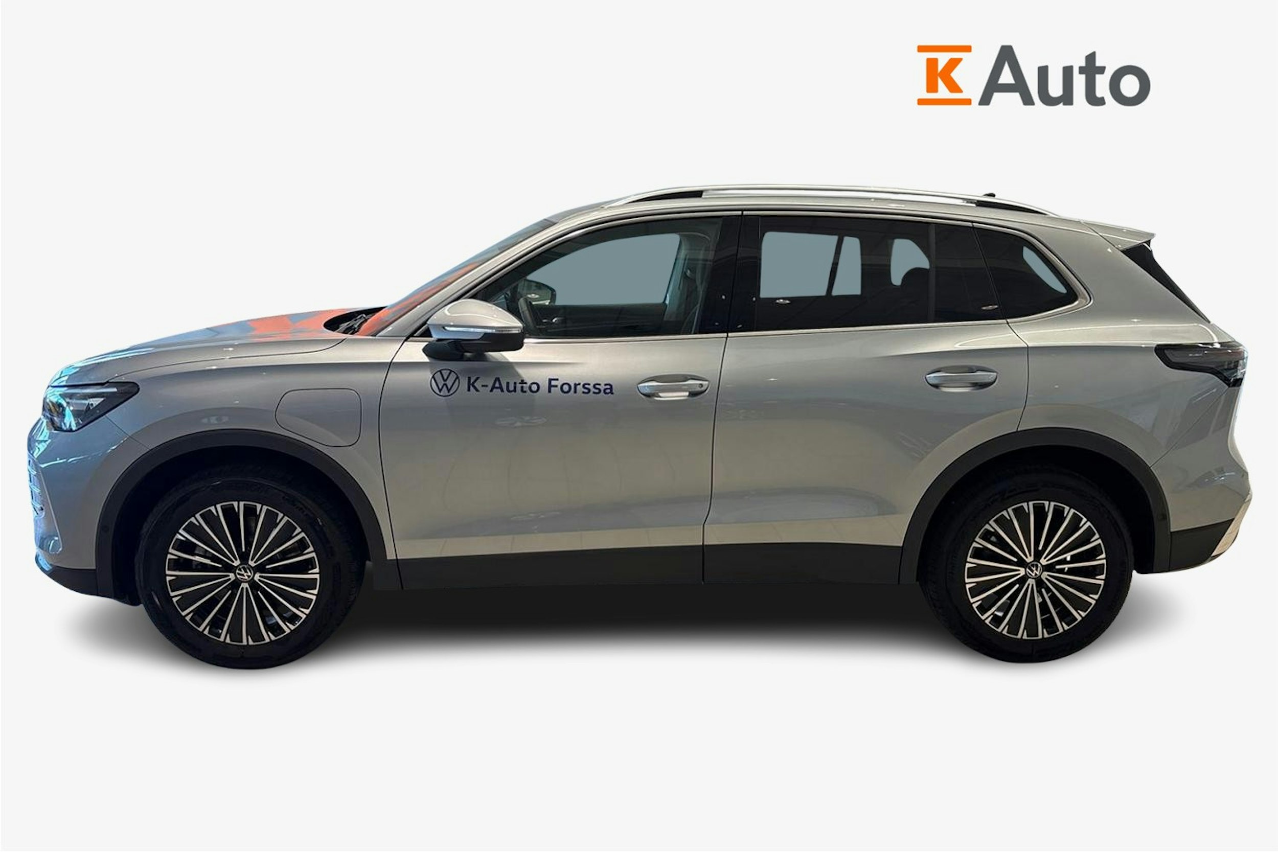 harmaa Volkswagen Tiguan 2025 kuva 5.