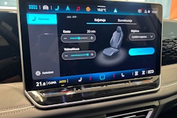 harmaa Volkswagen Tiguan 2025 kuva 13.