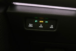 harmaa Volkswagen Tiguan 2025 kuva 18.