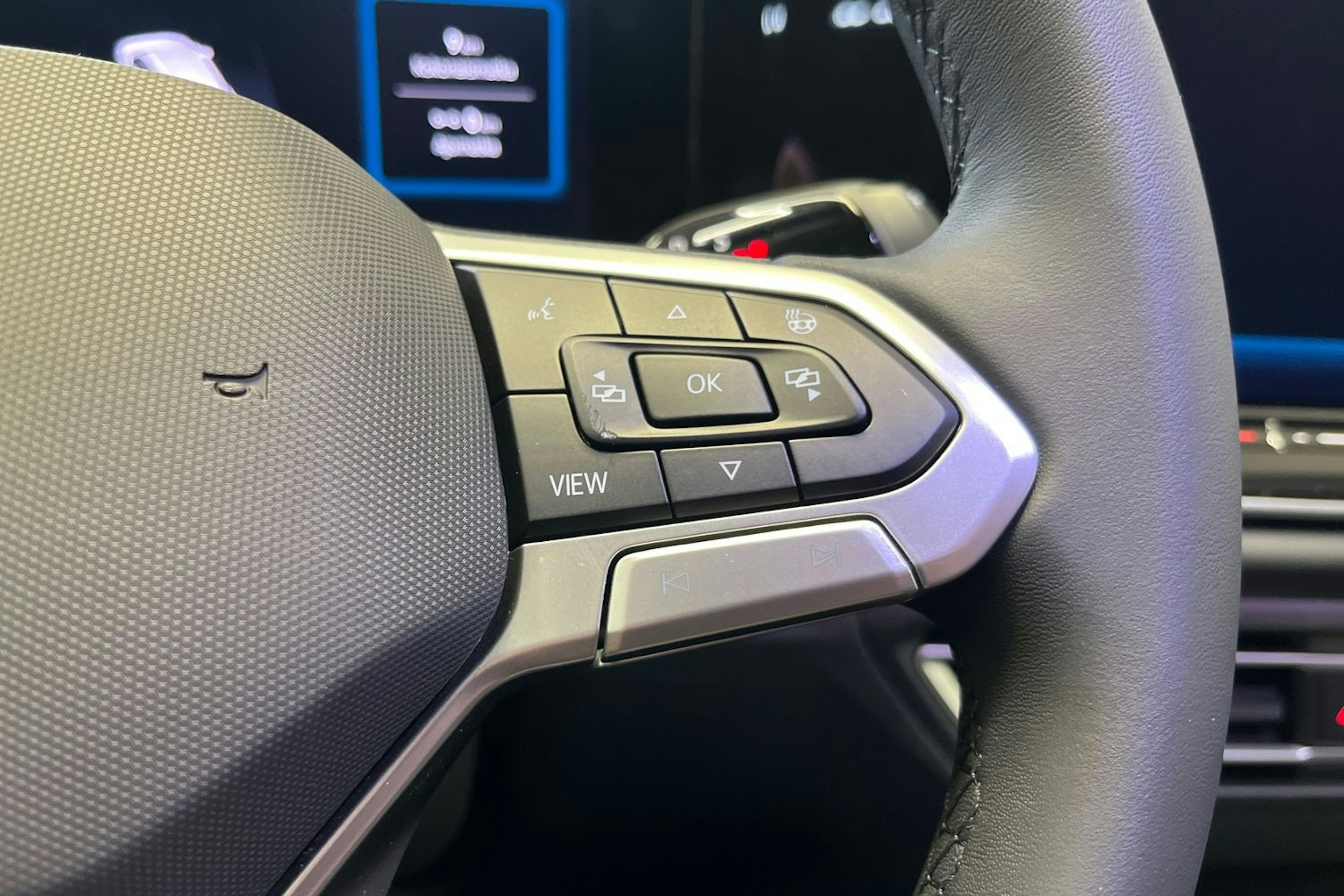sininen Volkswagen Tiguan 2025 kuva 10.