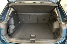 sininen Volkswagen Tiguan 2025 kuva 17.