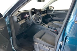 sininen Volkswagen Tiguan 2025 kuva 6.