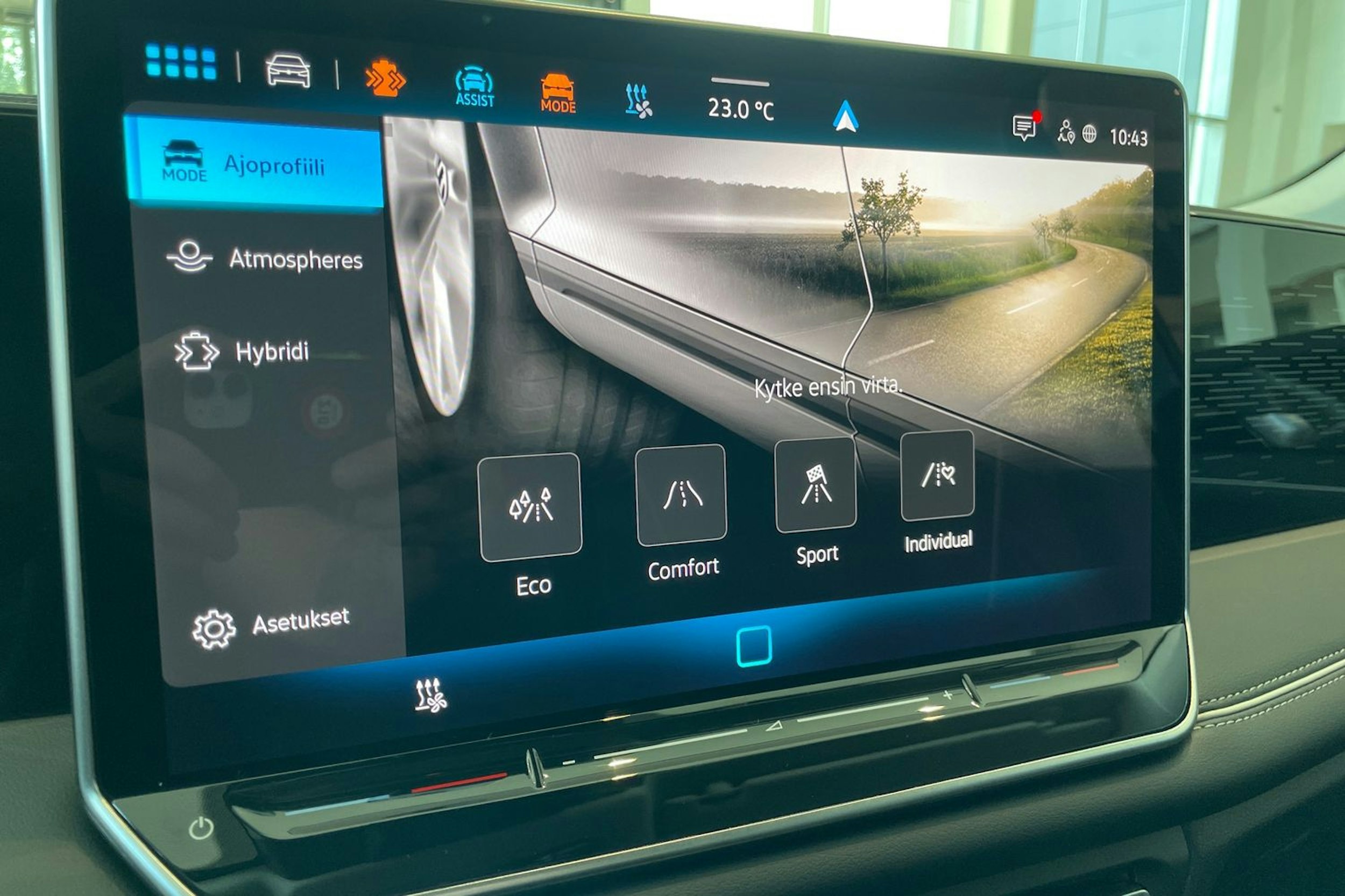 sininen Volkswagen Tiguan 2025 kuva 12.