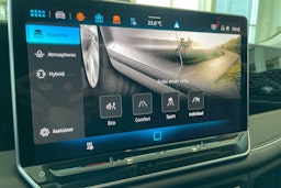 sininen Volkswagen Tiguan 2025 kuva 12.
