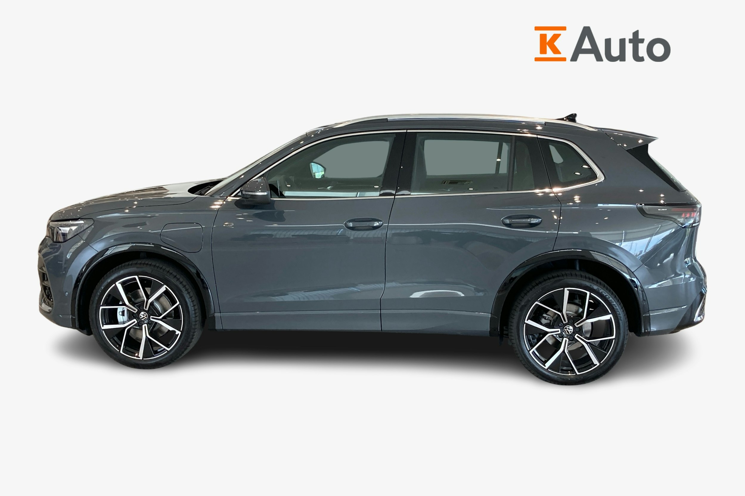 harmaa Volkswagen Tiguan 2025 kuva 5.