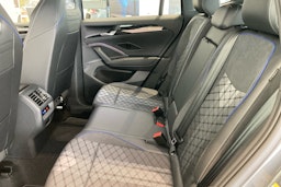 harmaa Volkswagen Tiguan 2025 kuva 8.