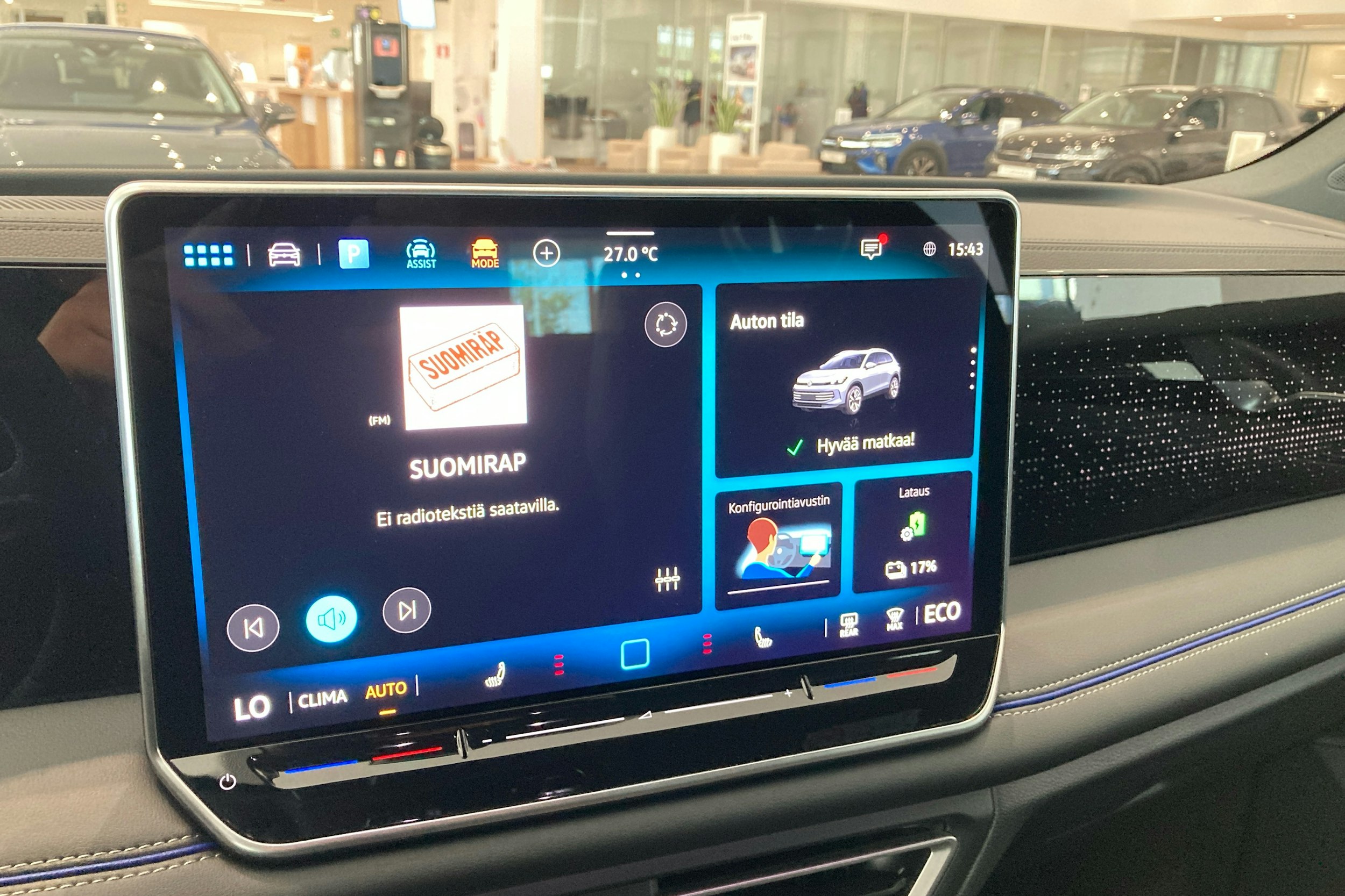 harmaa Volkswagen Tiguan 2025 kuva 15.