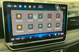 harmaa Volkswagen Tiguan 2025 kuva 17.