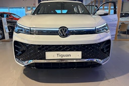 valkoinen Volkswagen Tiguan 2025 kuva 16.