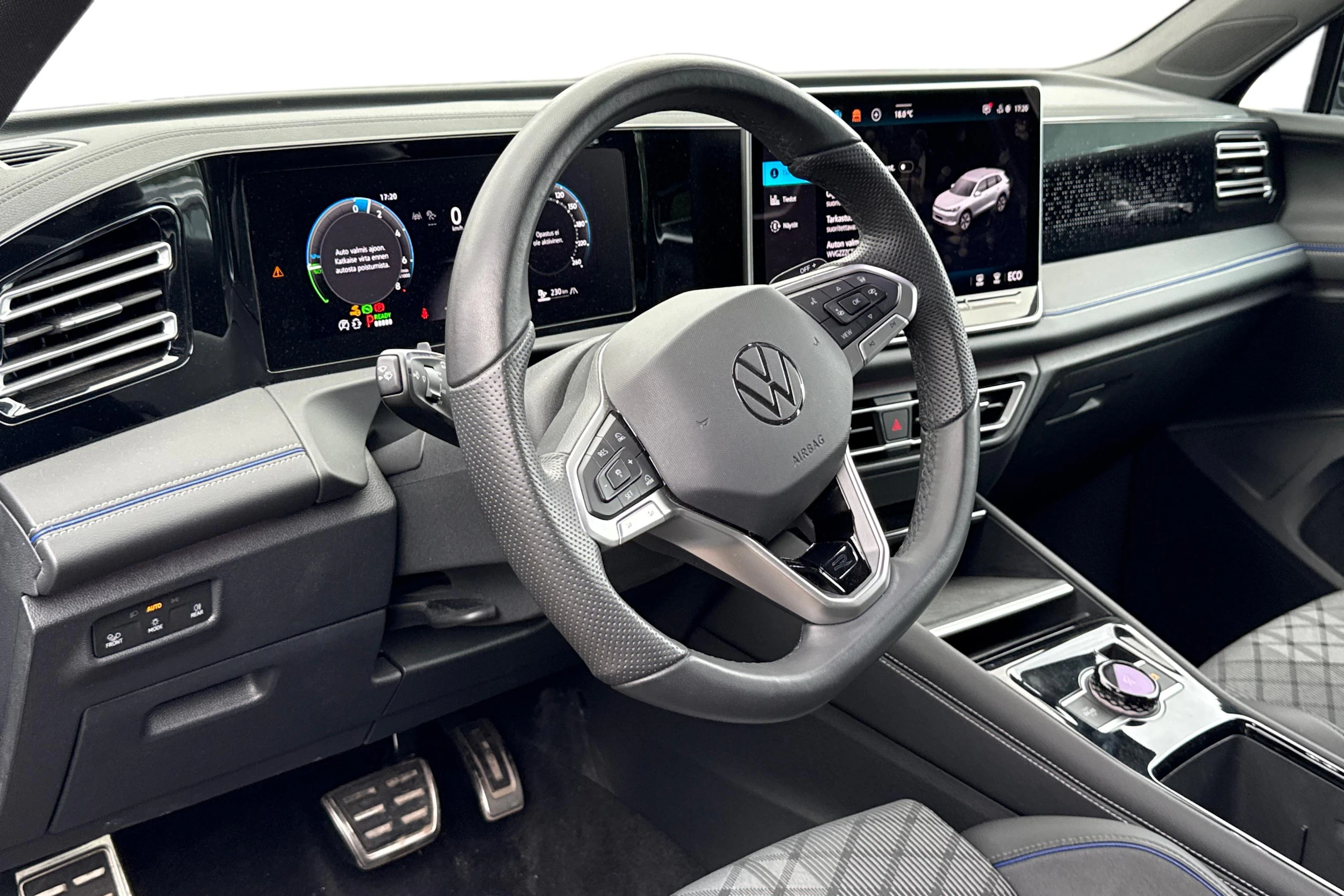 harmaa Volkswagen Tiguan 2025 kuva 3.