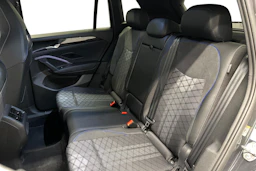 harmaa Volkswagen Tiguan 2025 kuva 8.