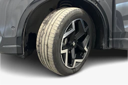 harmaa Volkswagen Tiguan 2025 kuva 9.