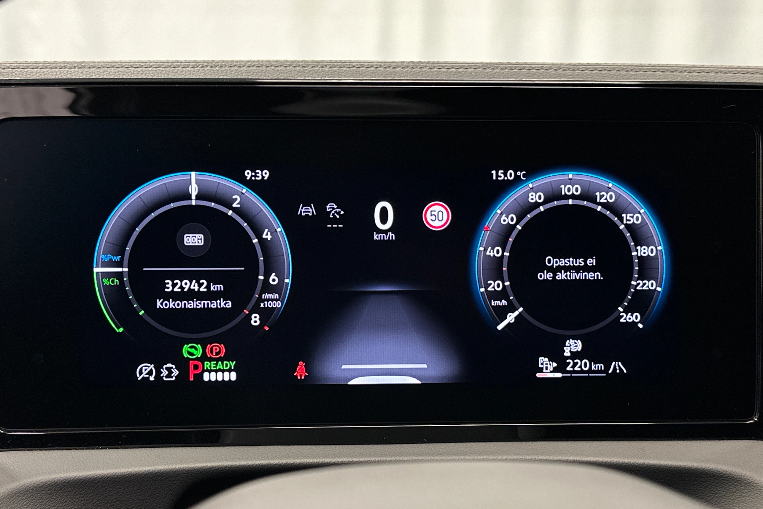 harmaa Volkswagen Tiguan 2025 kuva 13.