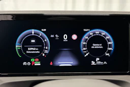 harmaa Volkswagen Tiguan 2025 kuva 13.
