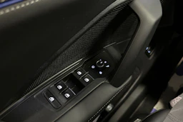 harmaa Volkswagen Tiguan 2025 kuva 15.