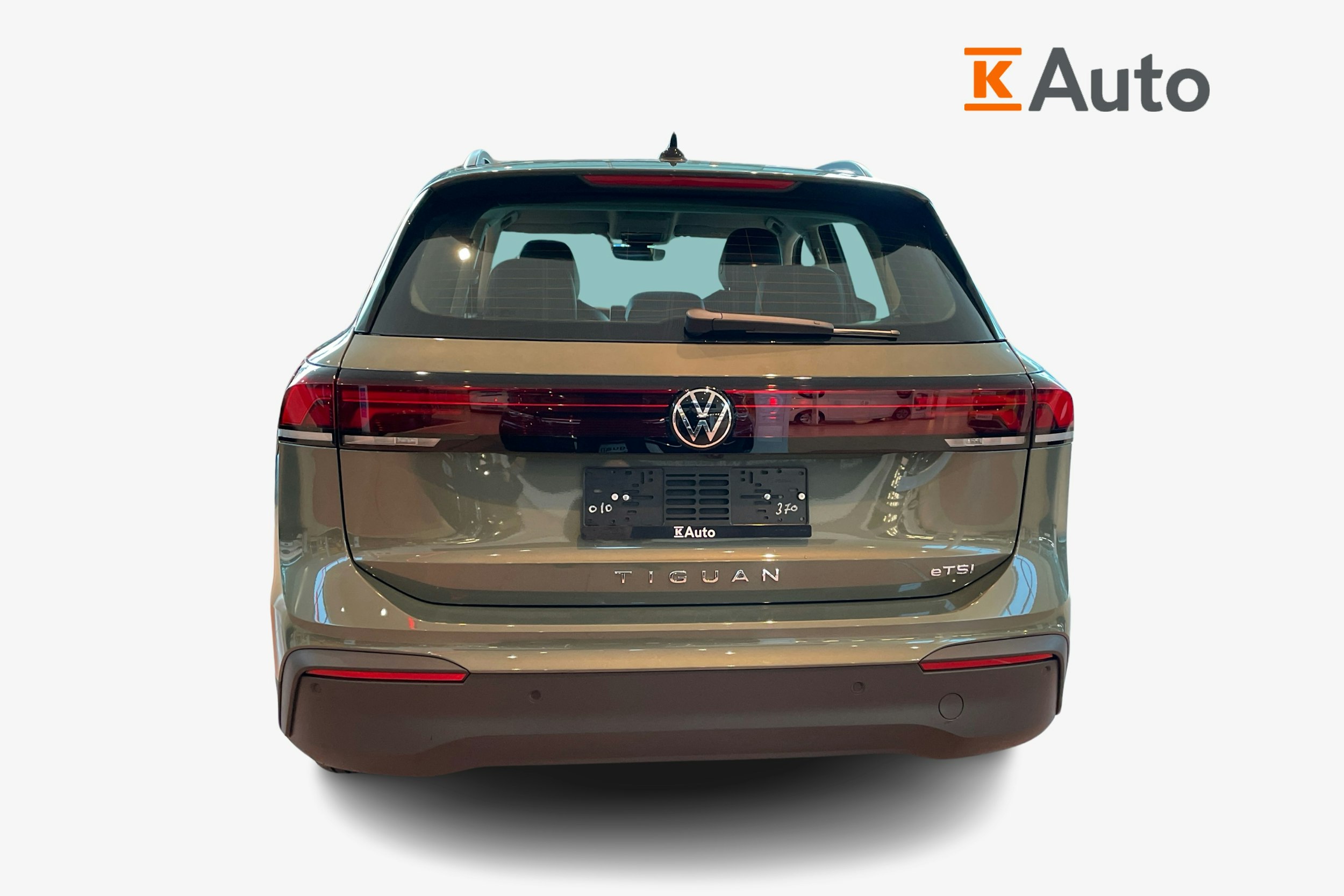 vihreä Volkswagen Tiguan 2025 kuva 3.