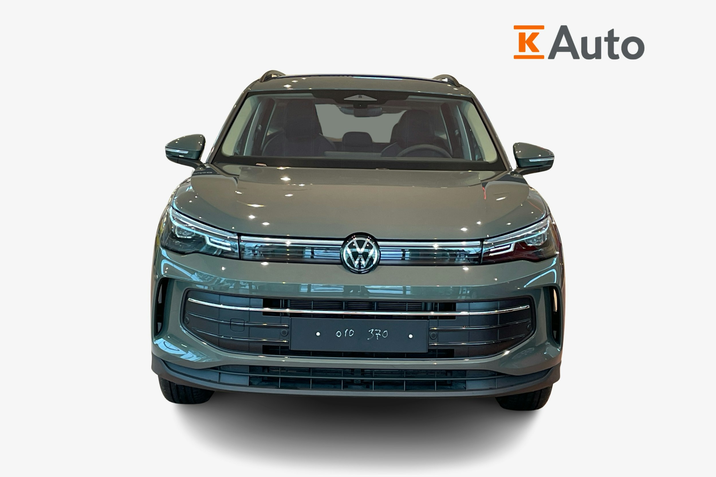 vihreä Volkswagen Tiguan 2025 kuva 4.