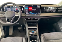 valkoinen Volkswagen Tiguan 2025 kuva 8.