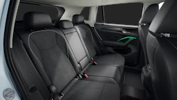 Oyster Silver -metalliväri Volkswagen Tiguan 2026 kuva 13.