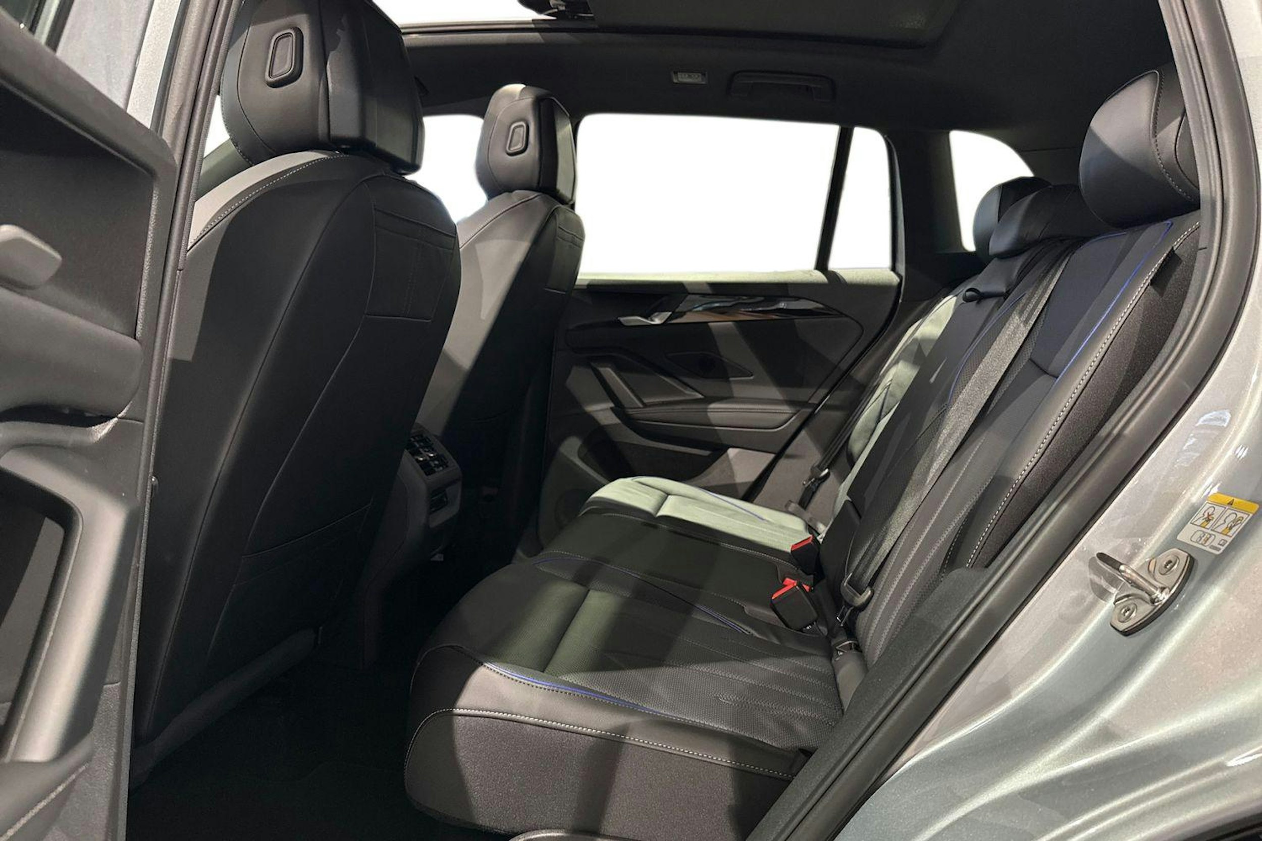 met. harmaa Volkswagen Tiguan 2026 kuva 8.