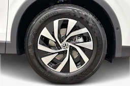 met. valkoinen Volkswagen Tiguan 2026 kuva 9.